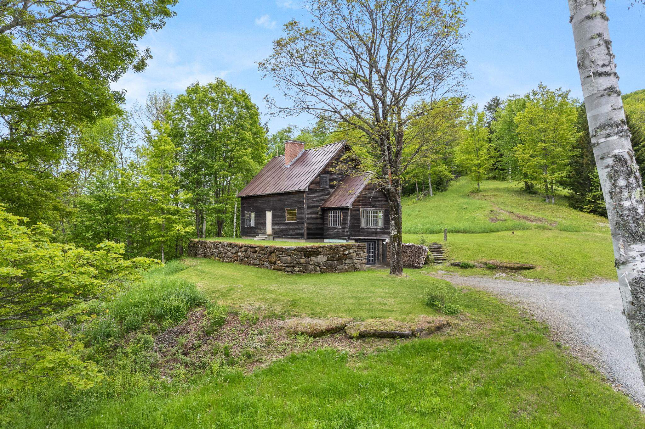403 Horseshoe Way