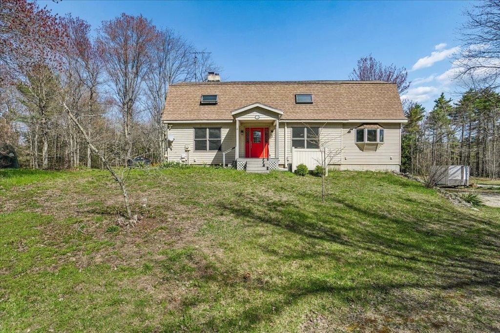 Photo of 326 Lockes Hill Road, Epsom, NH 03234 (MLS # 5086311)