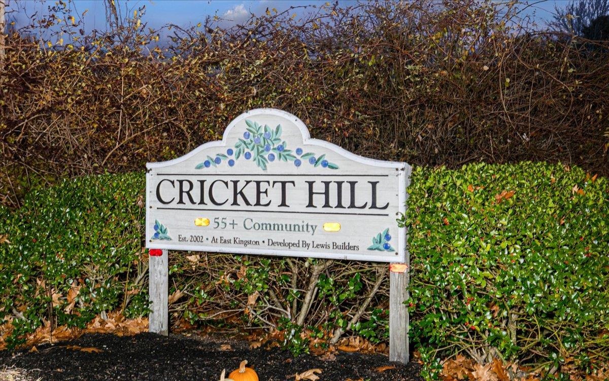 40 Cricket Hill Road