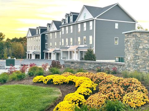 Photo of 5 Elise Avenue #Lot 94, Londonderry, NH 03053 (MLS # 5043843)