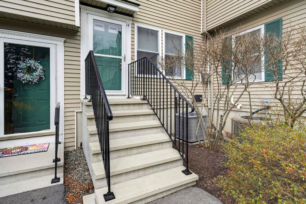 Photo of 30 Charter Street #14, Exeter, NH 03833 (MLS # 5084587)