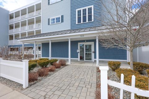 Photo of 180 Ashworth Avenue #101, Hampton, NH 03842 (MLS # 5080759)