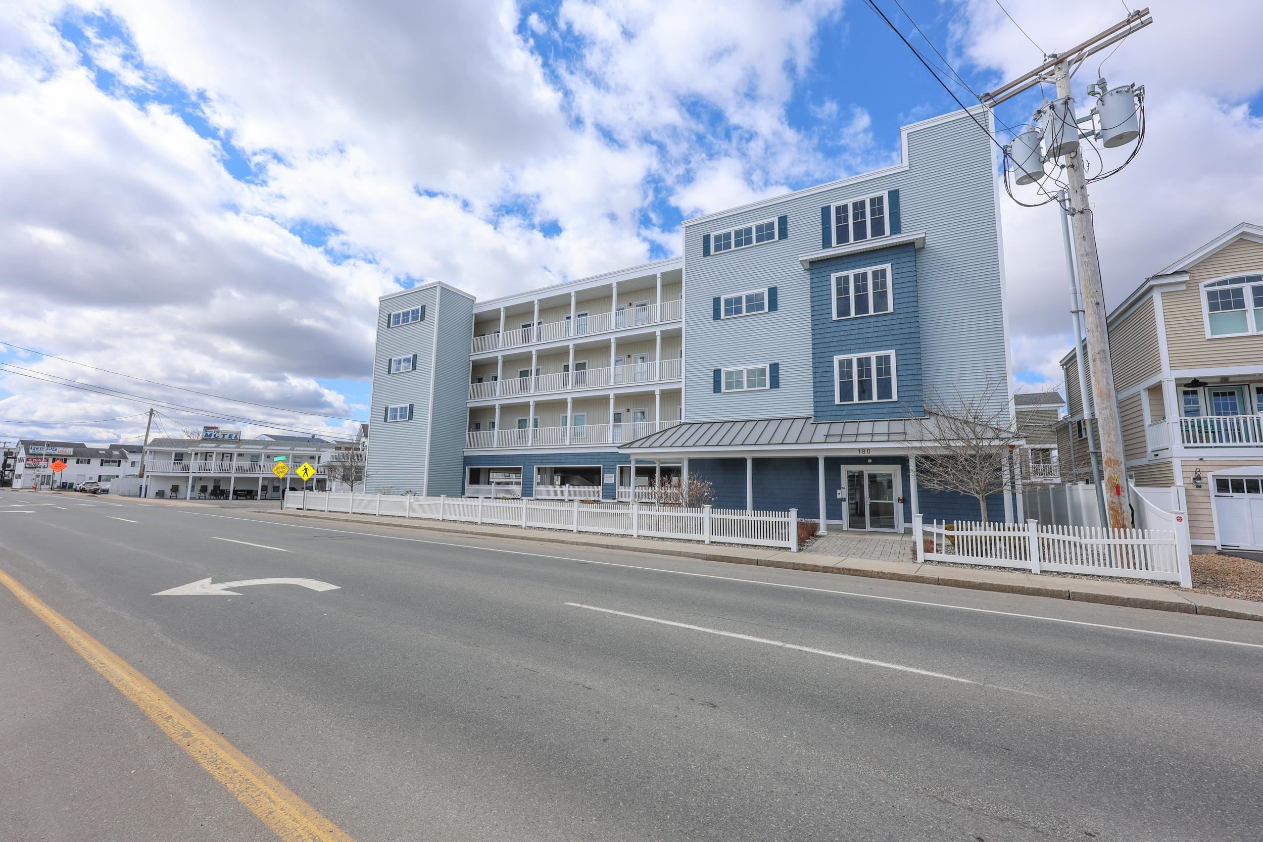 180 Ashworth Avenue 101