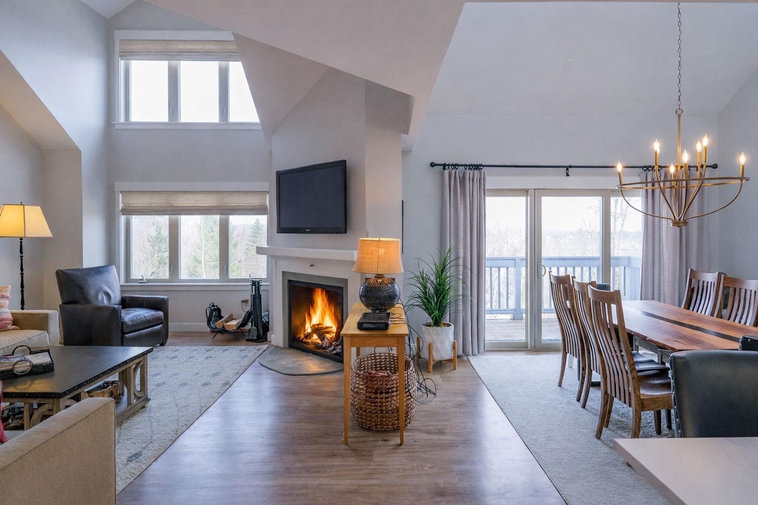 81 Daybreak Drive I202