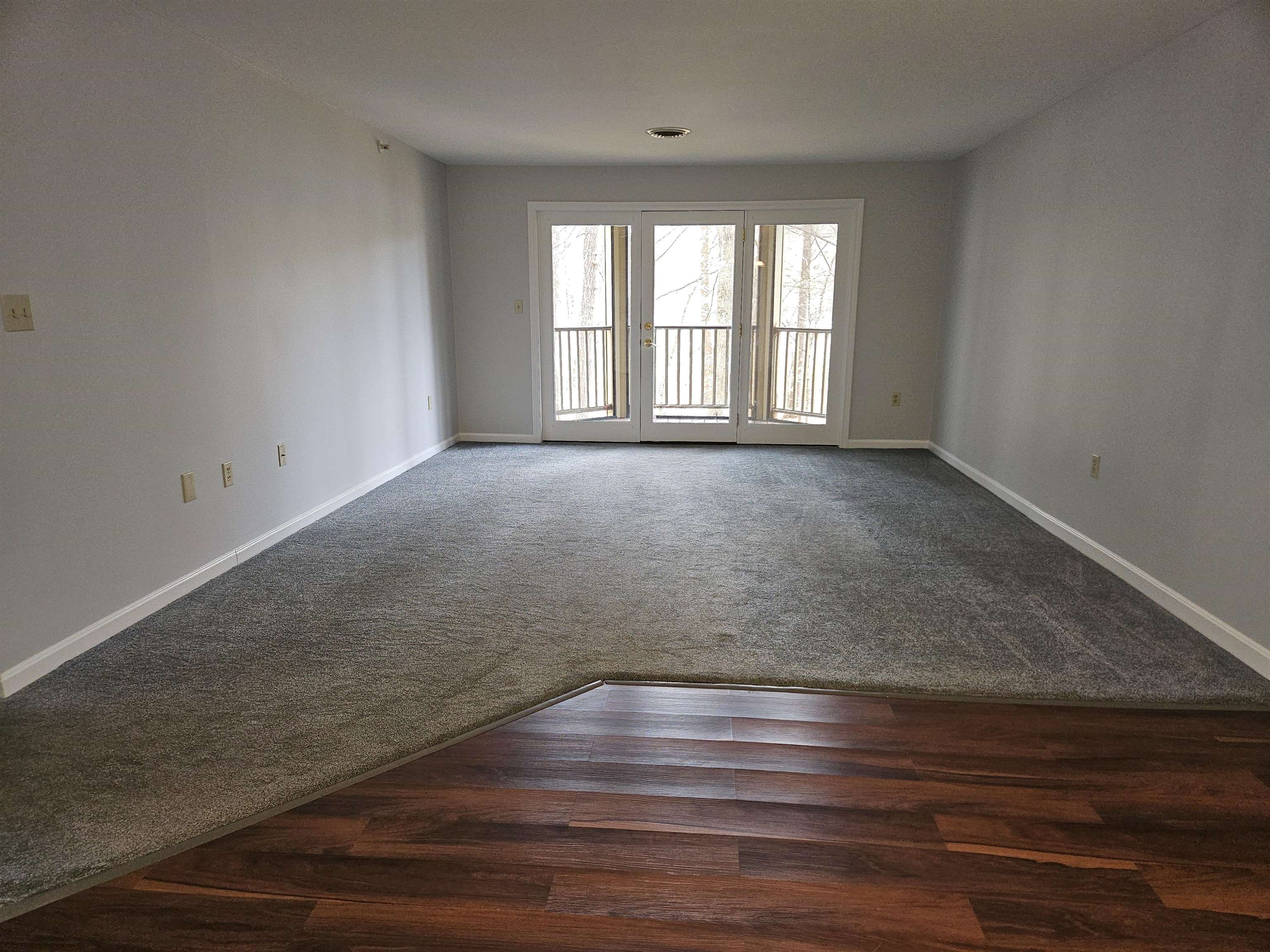 9 Bartemus Trail 208