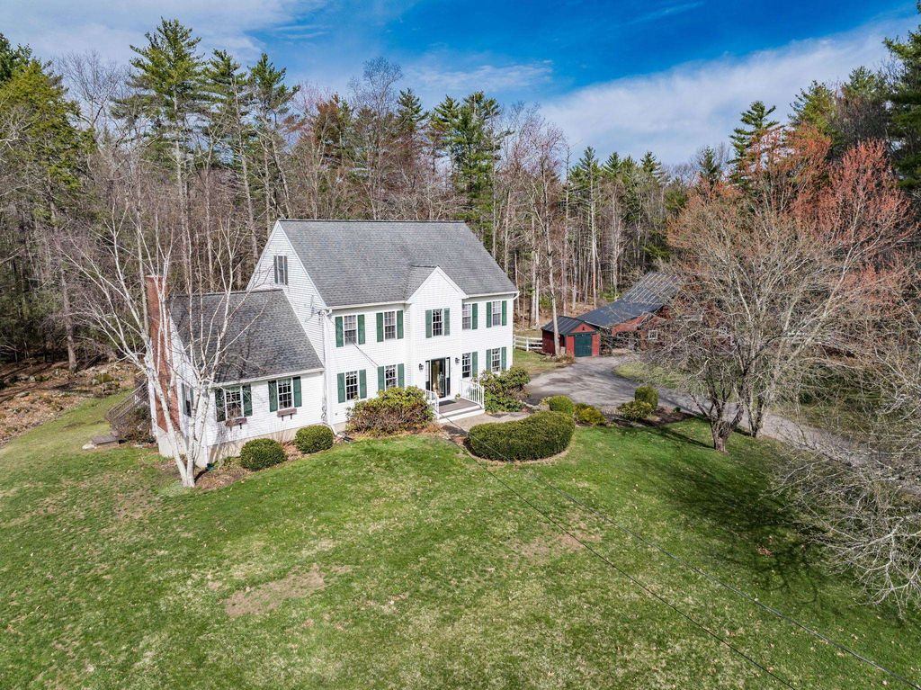 Photo of 56 Stevens Drive, Brentwood, NH 03833 (MLS # 5083840)