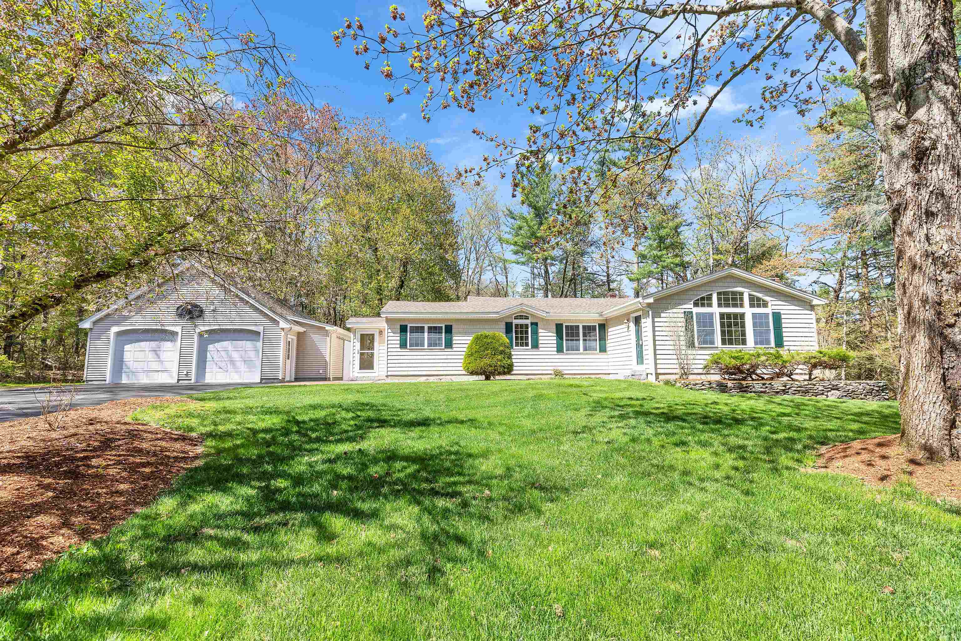 78 Meadowcrest Drive