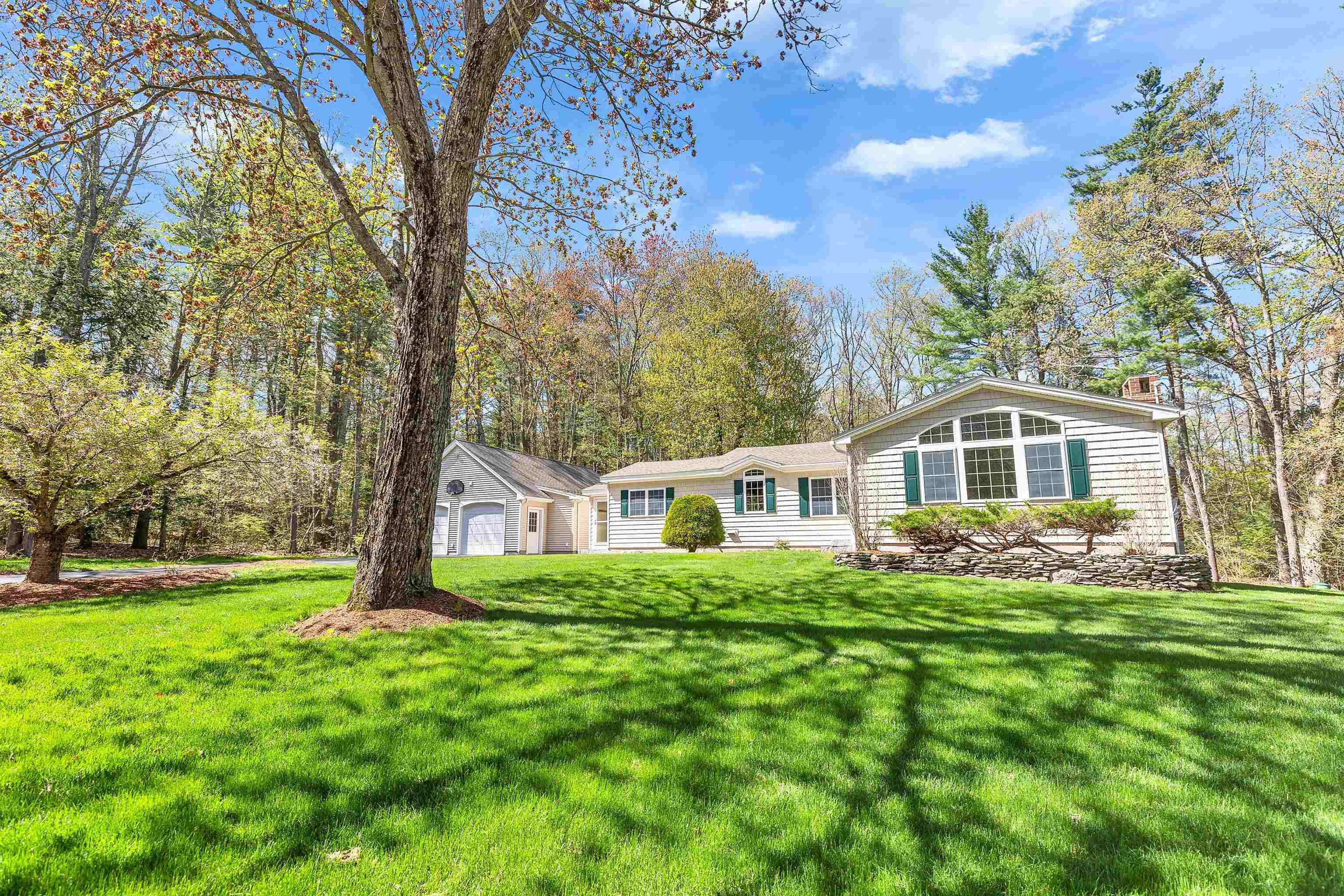 78 Meadowcrest Drive