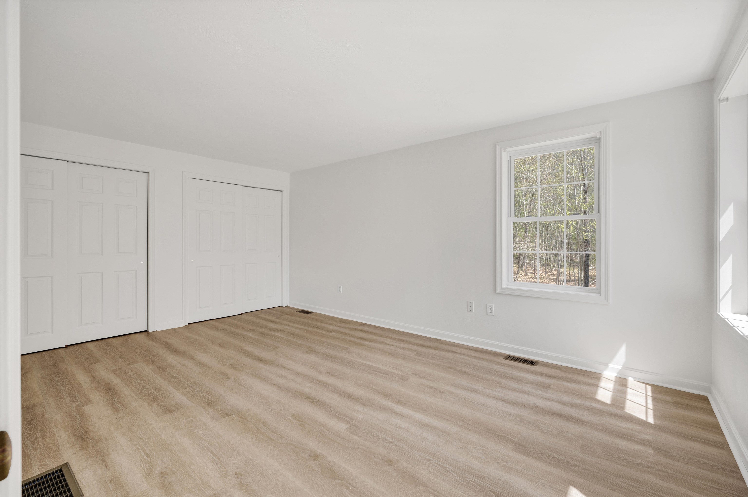 Fremont, New Hampshire 03044, United States, 9 Bedrooms Bedrooms, ,6 BathroomsBathrooms,Residential,Pending,128203