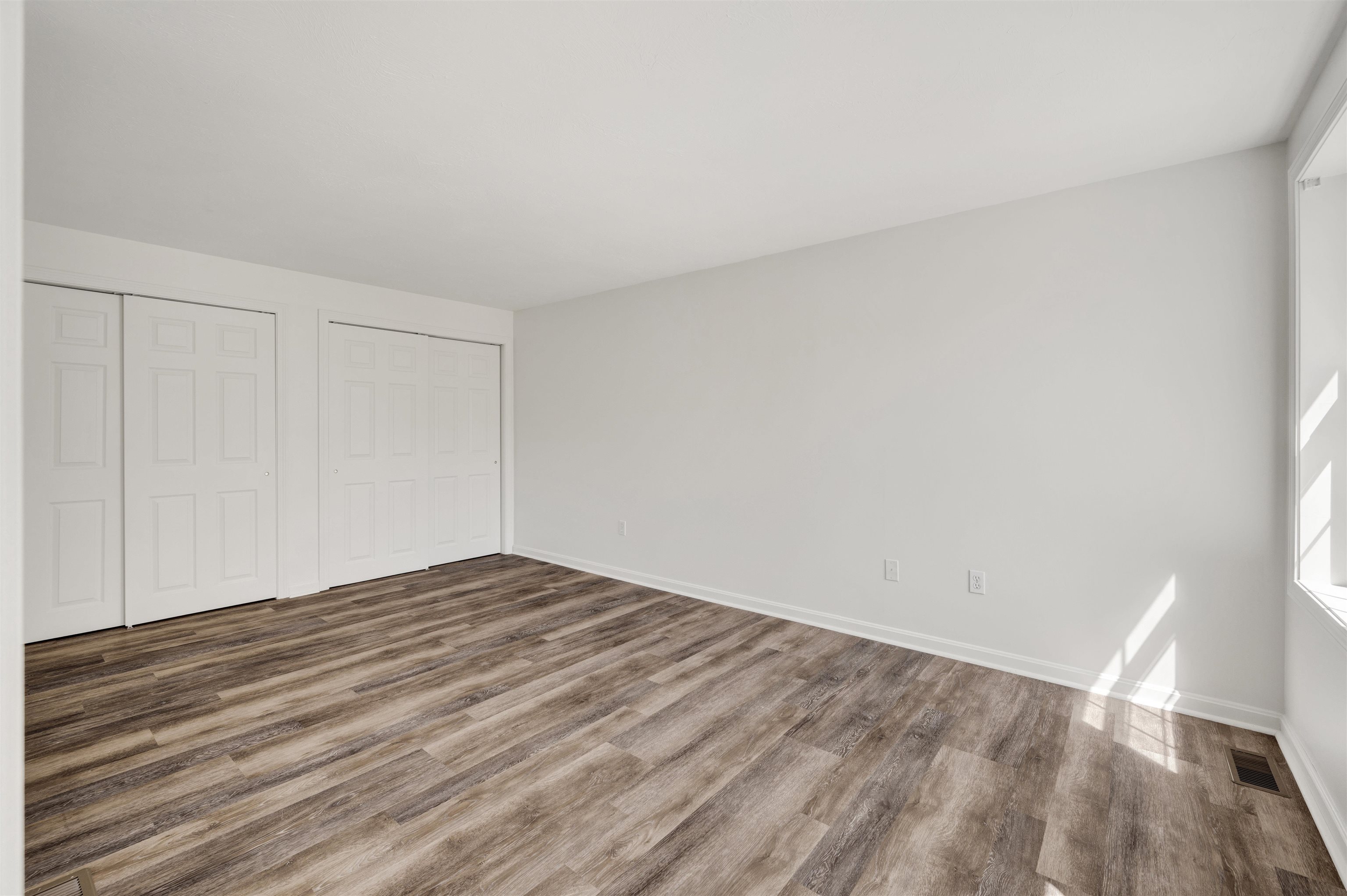 Fremont, New Hampshire 03044, United States, 9 Bedrooms Bedrooms, ,6 BathroomsBathrooms,Residential,Pending,128203