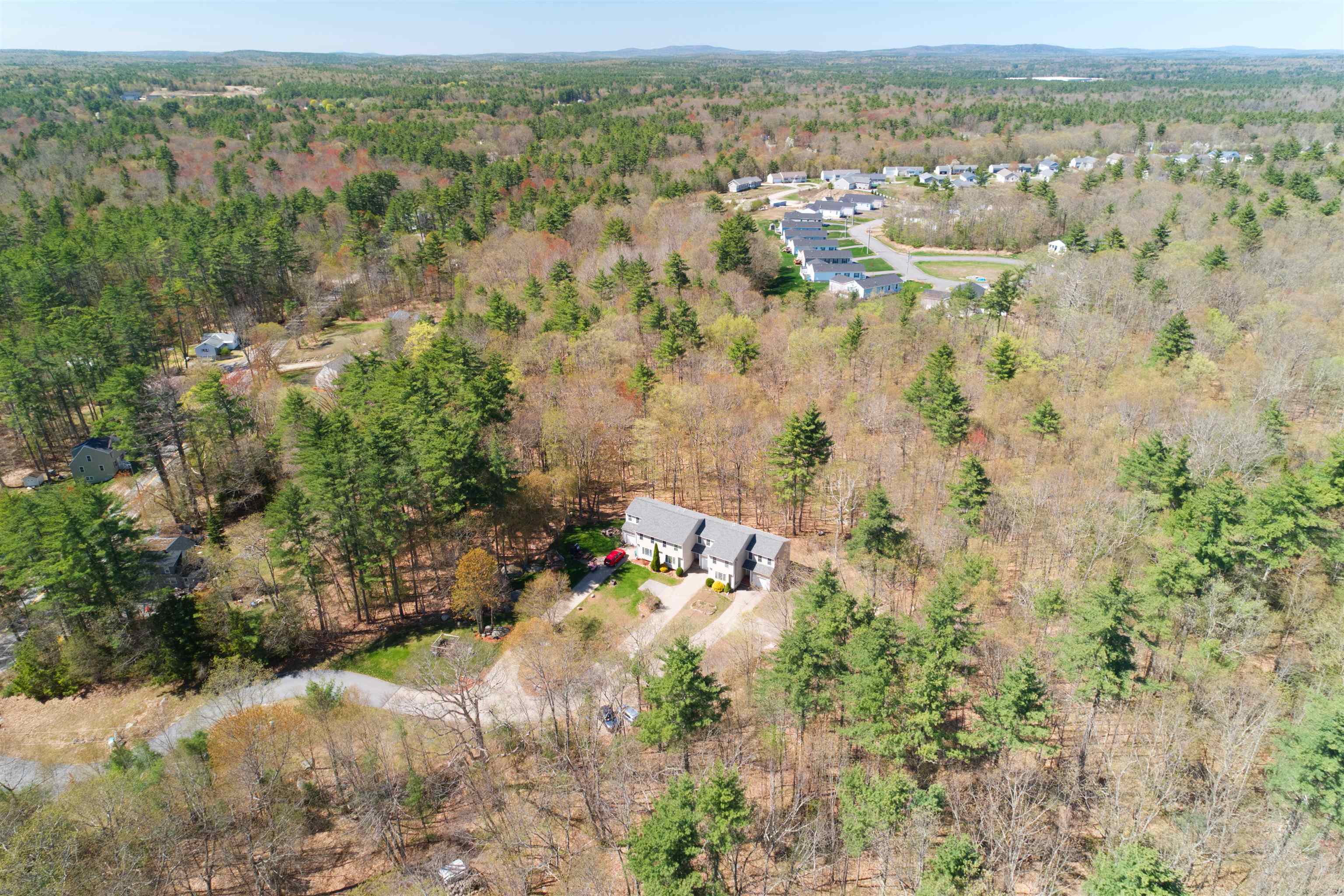 Fremont, New Hampshire 03044, United States, 9 Bedrooms Bedrooms, ,6 BathroomsBathrooms,Residential,Pending,128203
