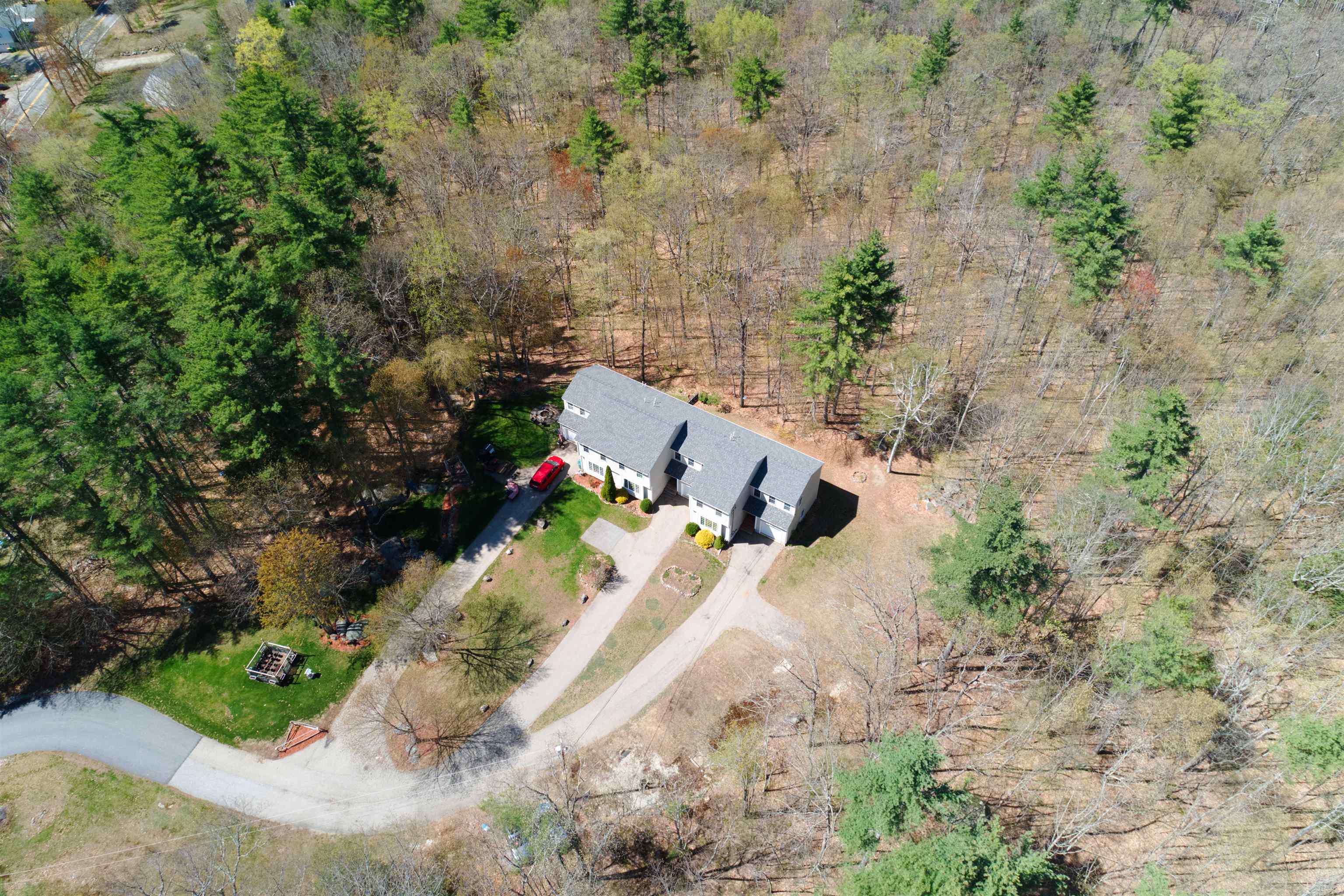 Fremont, New Hampshire 03044, United States, 9 Bedrooms Bedrooms, ,6 BathroomsBathrooms,Residential,Pending,128203