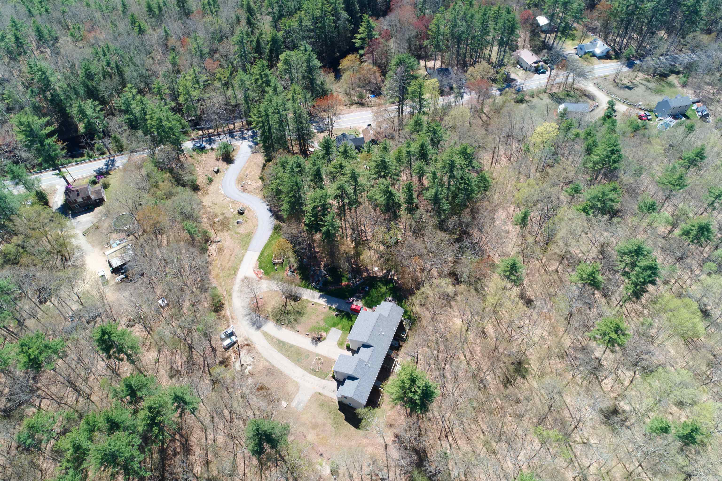 Fremont, New Hampshire 03044, United States, 9 Bedrooms Bedrooms, ,6 BathroomsBathrooms,Residential,Pending,128203