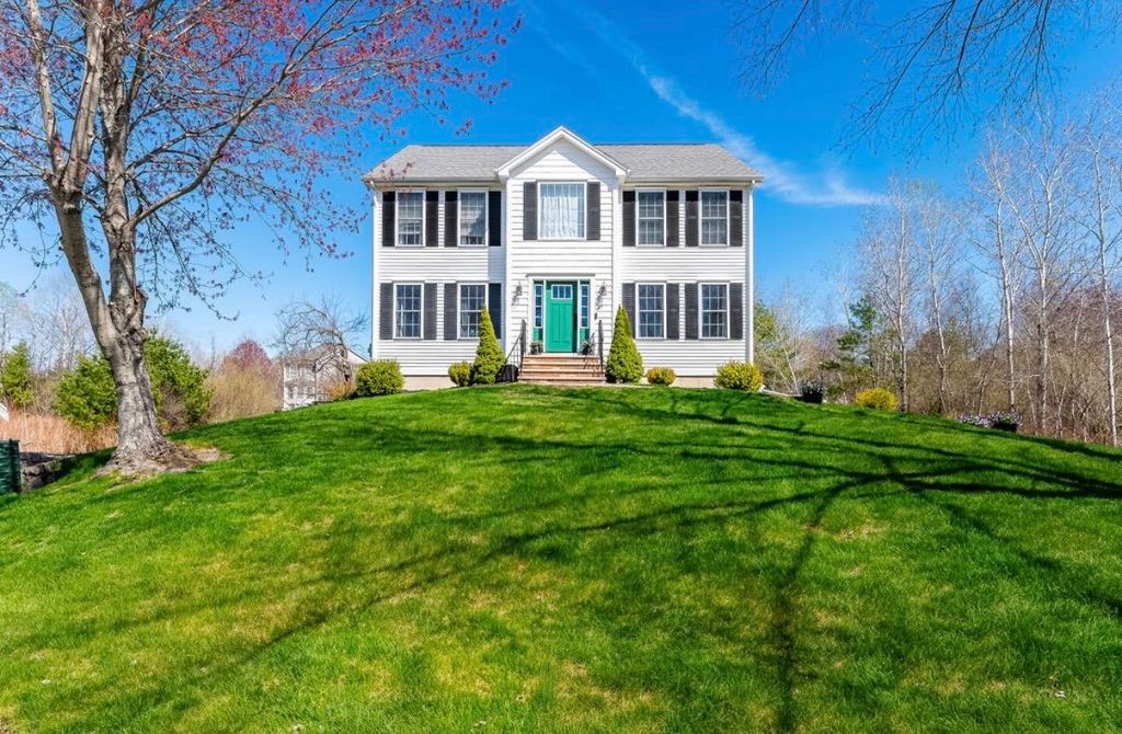 Photo of 37 Ezras Way, Dover, NH 03820 (MLS # 5086203)