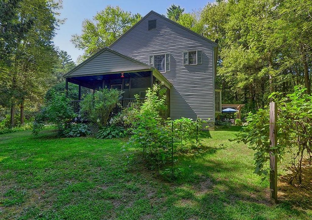 Photo of 224 Darling Road, Keene, NH 03431 (MLS # 5060204)