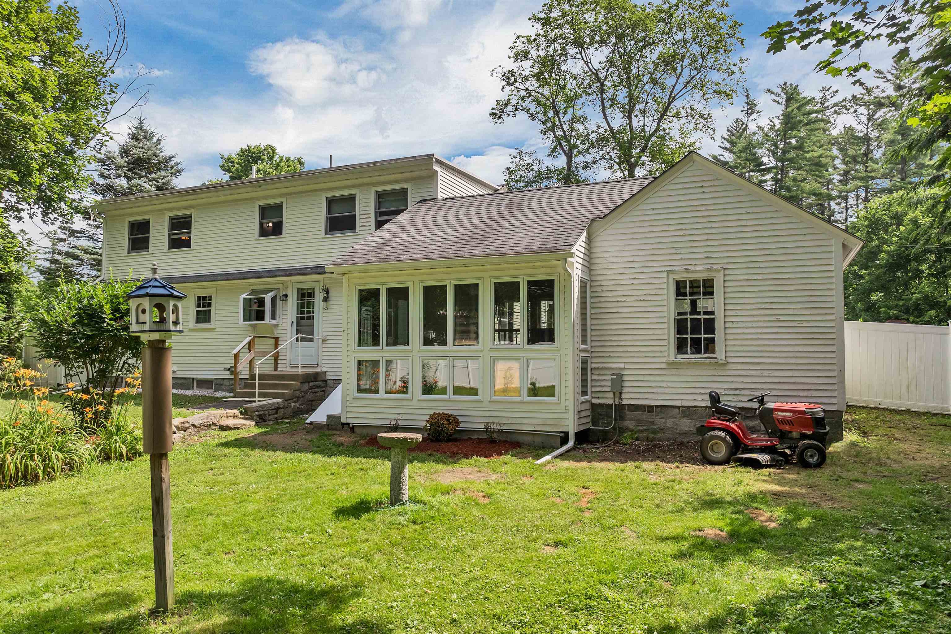 6 Davis Street
