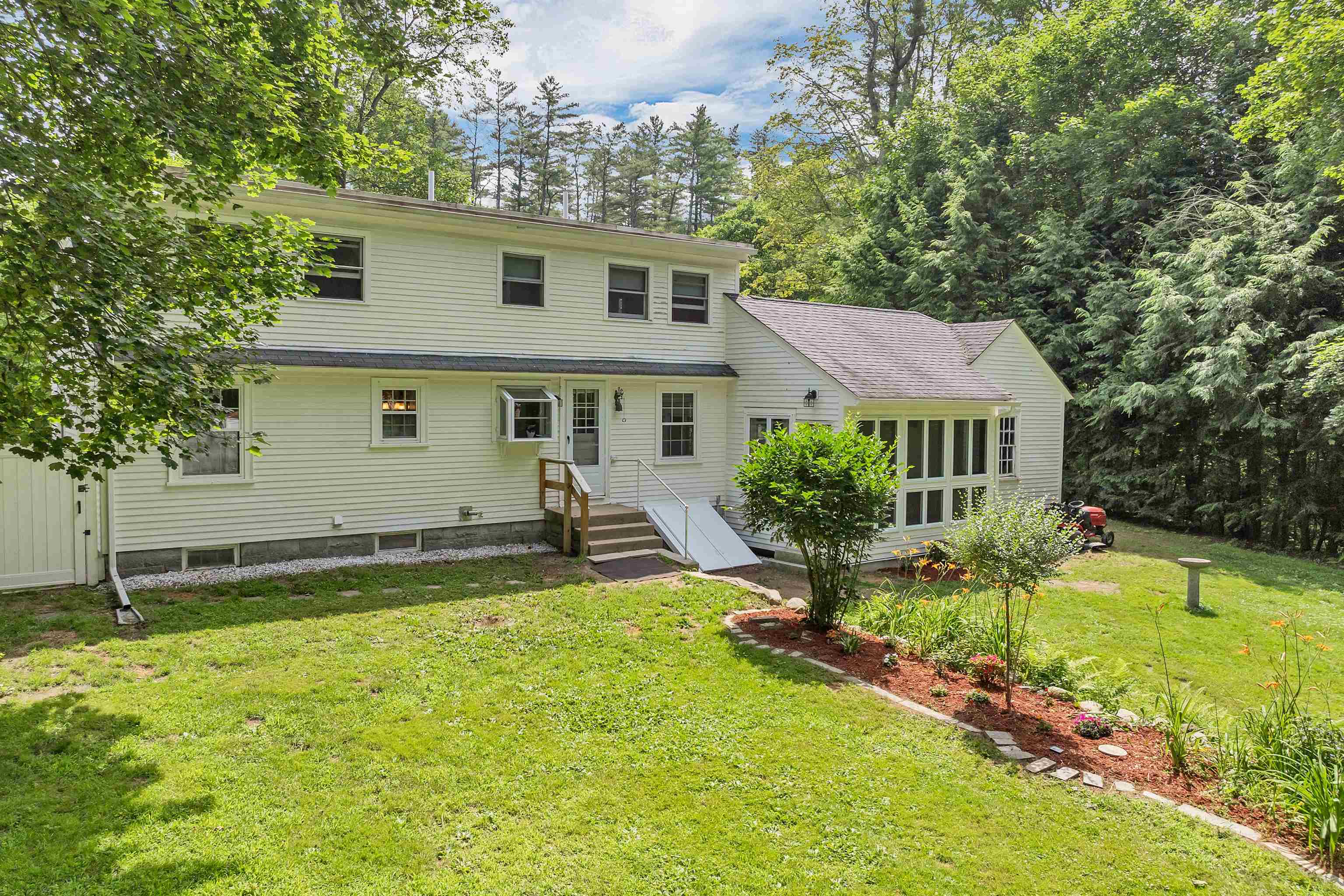 6 Davis Street