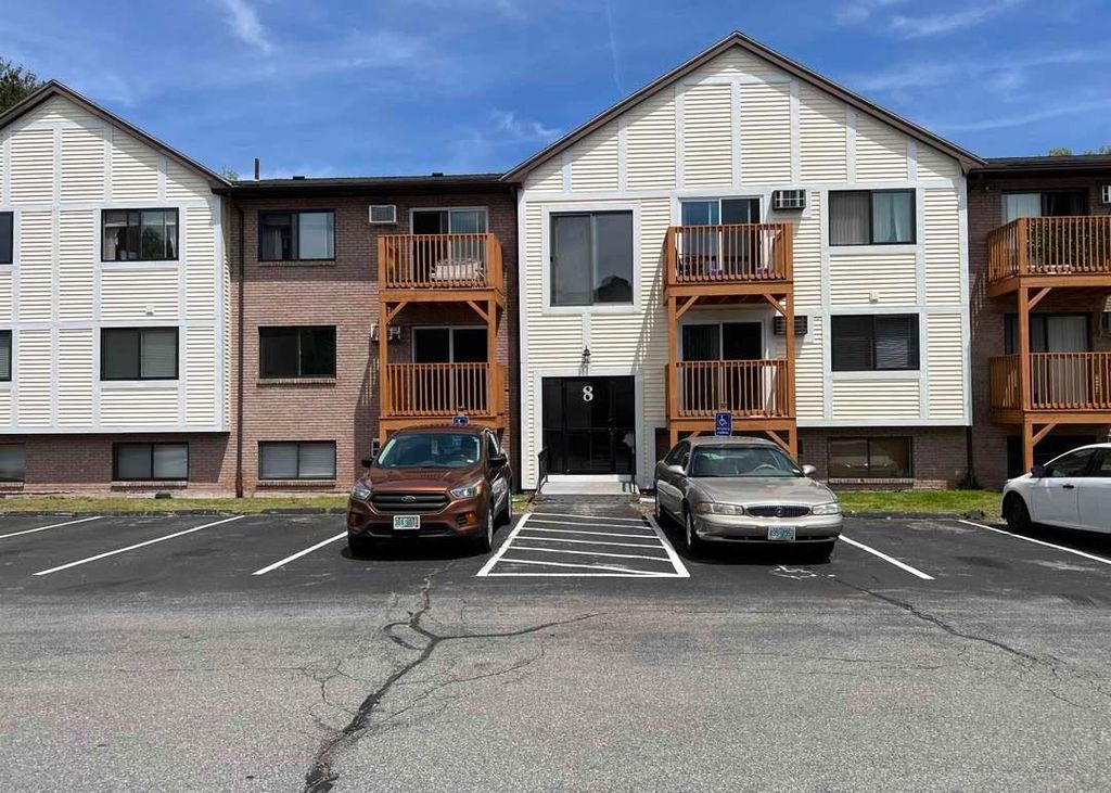 Photo of 8 Lancelot Court #27, Salem, NH 03079 (MLS # 5089248)