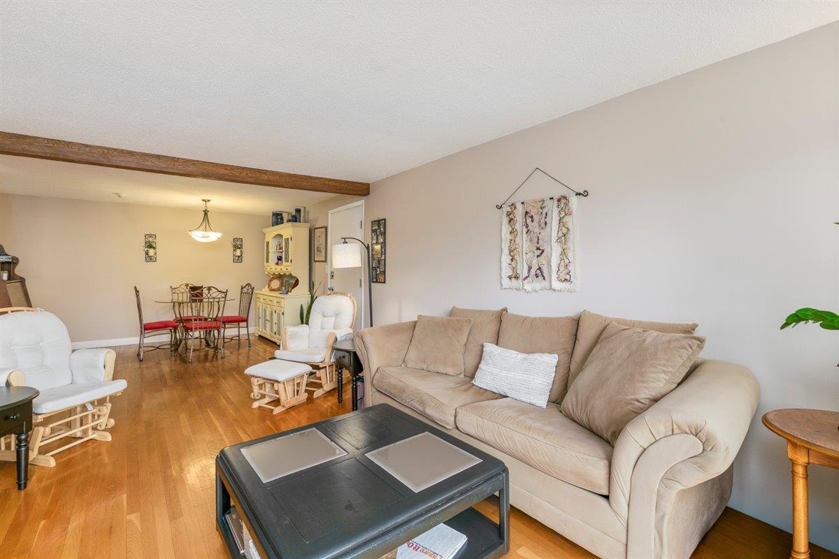 8 Lancelot Court 27