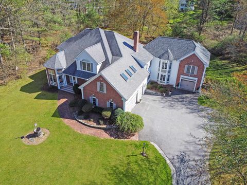 37 Brady Avenue Salem NH 03079