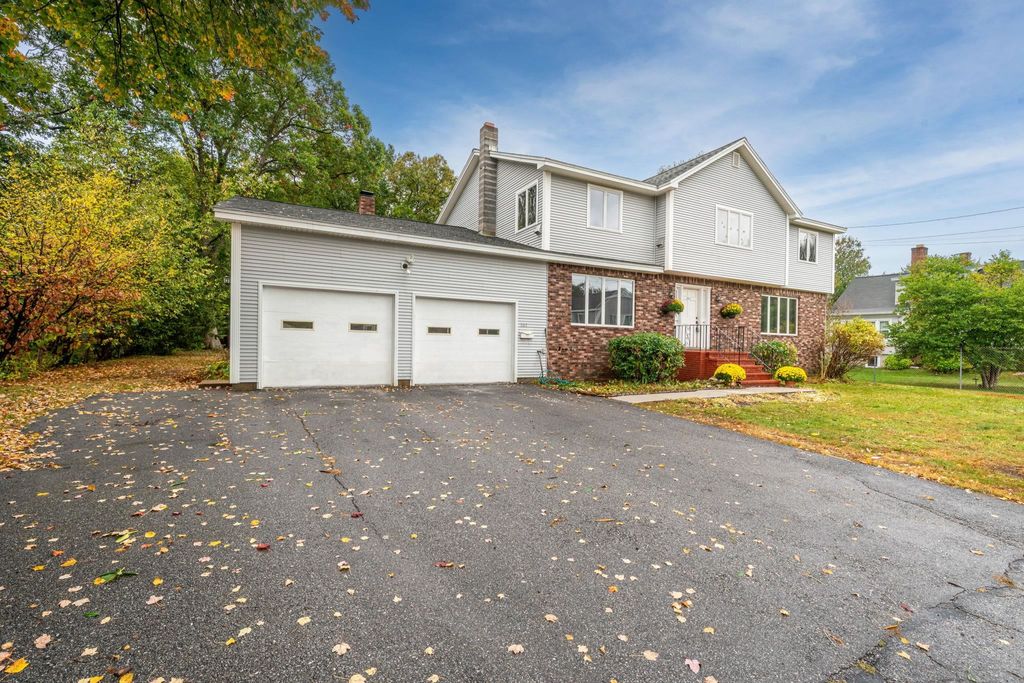 Photo of 361 Laydon Street, Manchester, NH 03109 (MLS # 5065091)