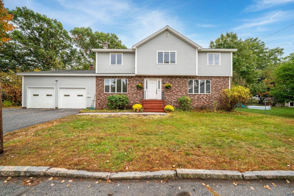 Photo of 361 Laydon Street, Manchester, NH 03109 (MLS # 5065091)