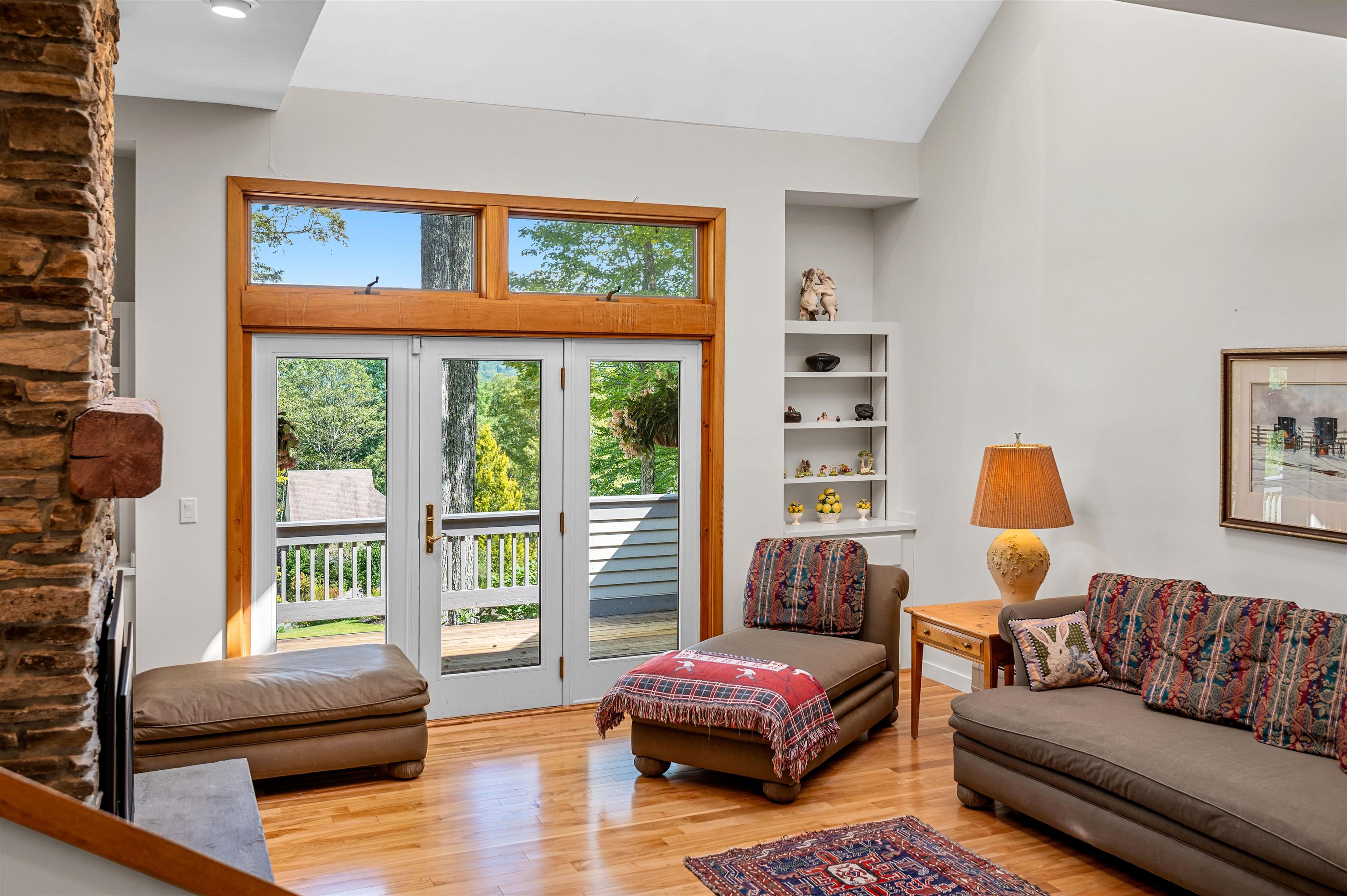 Stowe, Vermont 05672, United States, 3 Bedrooms Bedrooms, ,4 BathroomsBathrooms,Residential,Active,205384