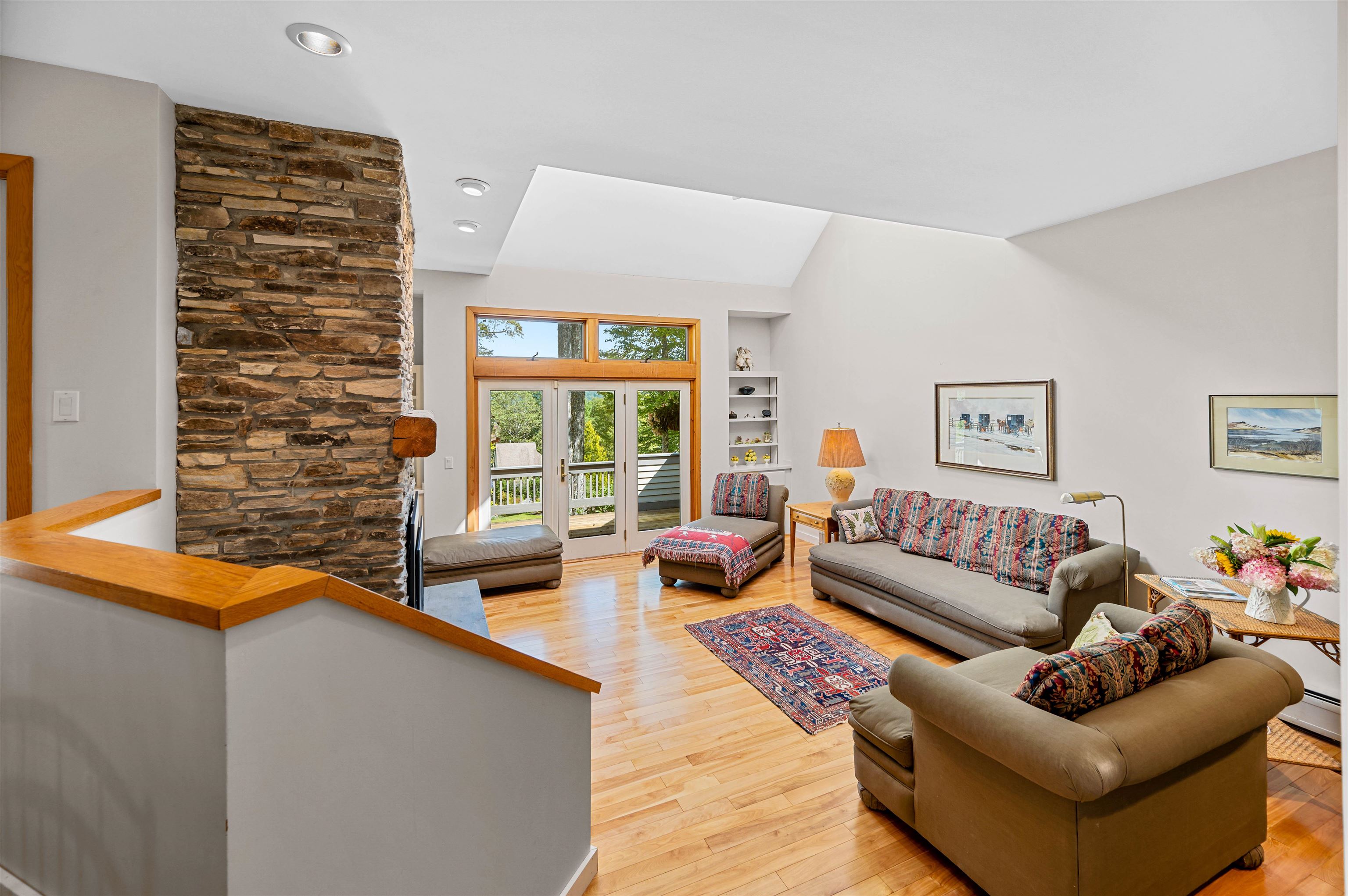 Stowe, Vermont 05672, United States, 3 Bedrooms Bedrooms, ,4 BathroomsBathrooms,Residential,Active,205384