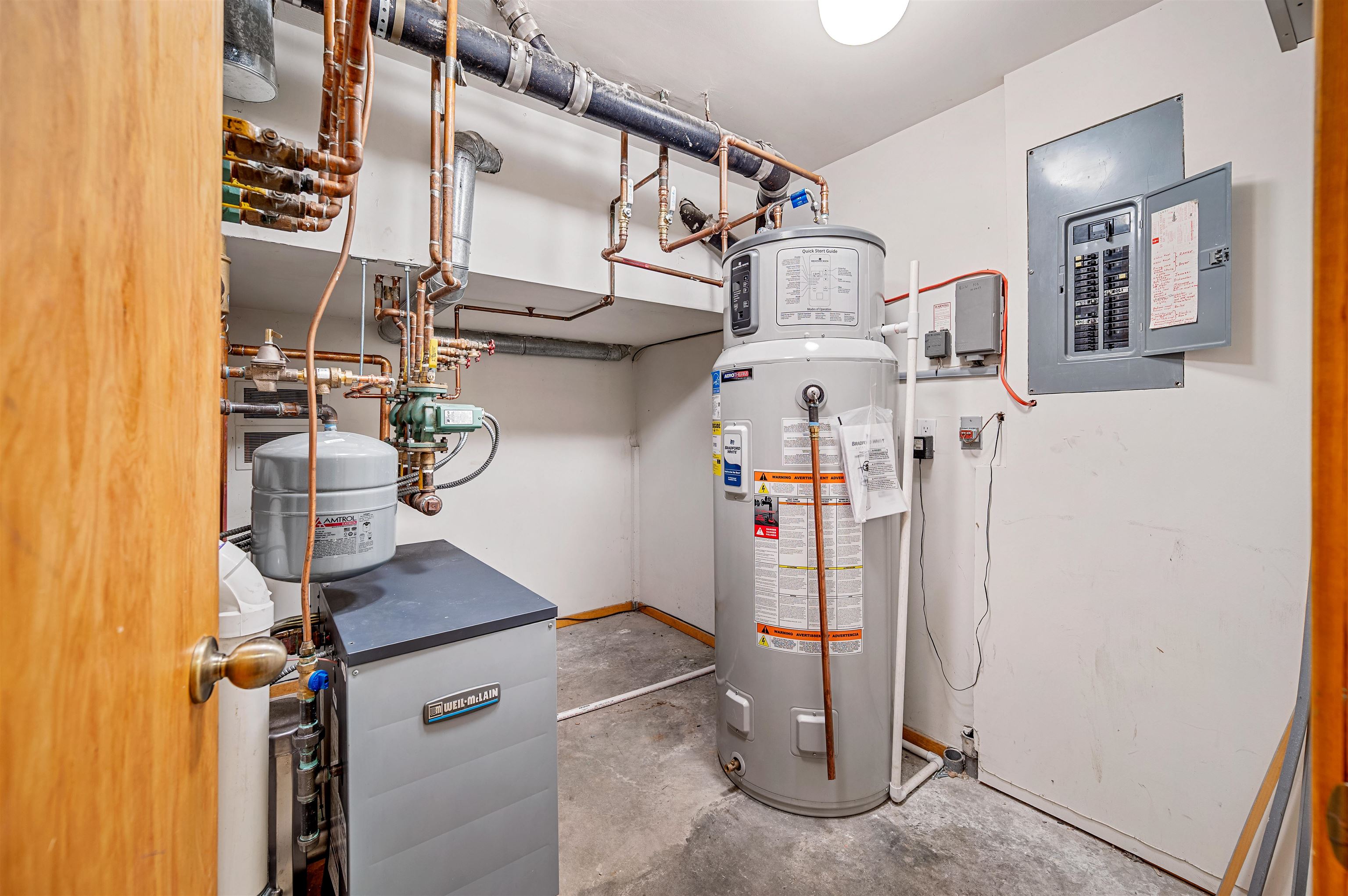 Stowe, Vermont 05672, United States, 3 Bedrooms Bedrooms, ,4 BathroomsBathrooms,Residential,Active,205384