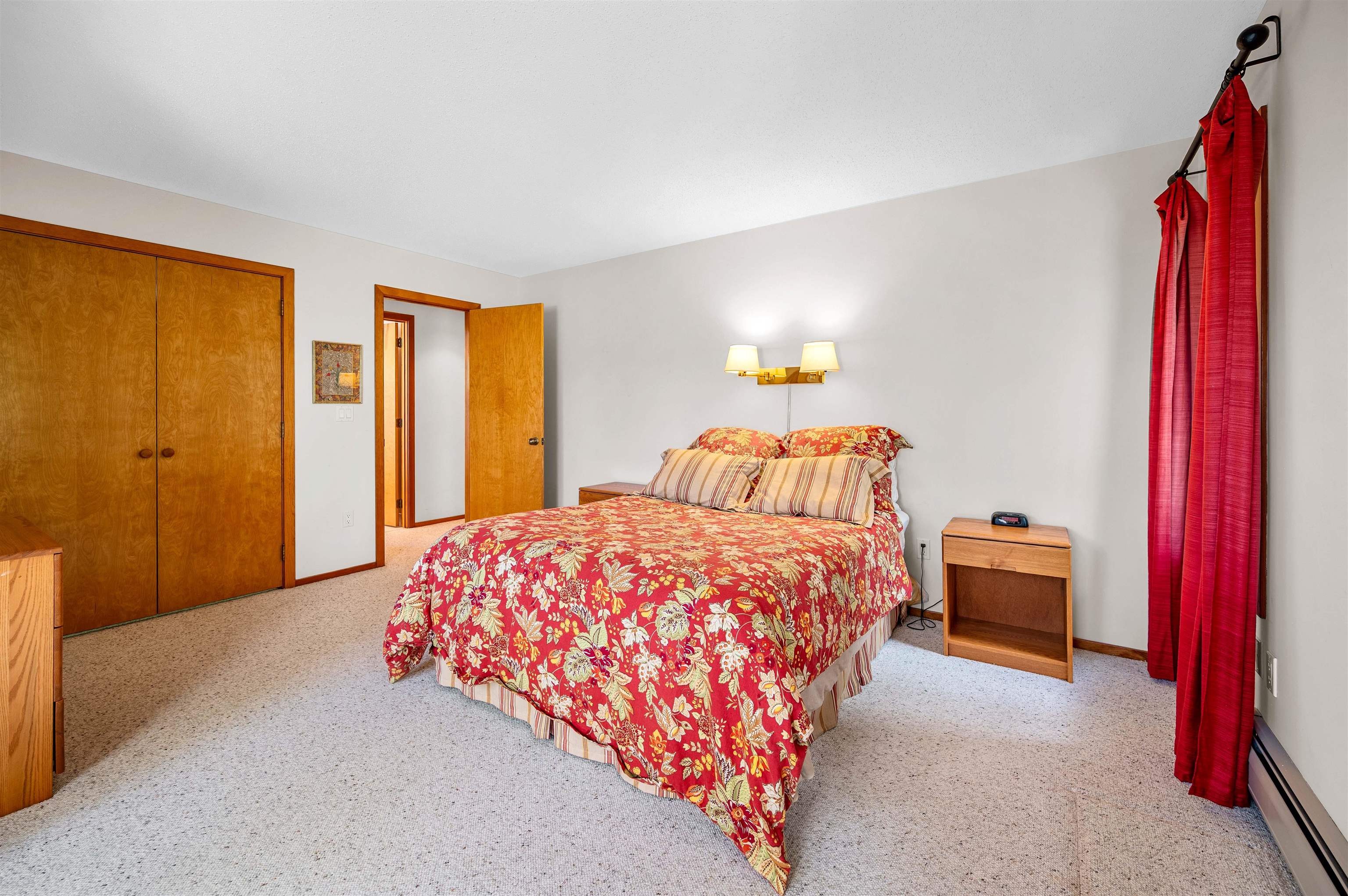 Stowe, Vermont 05672, United States, 3 Bedrooms Bedrooms, ,4 BathroomsBathrooms,Residential,Active,205384