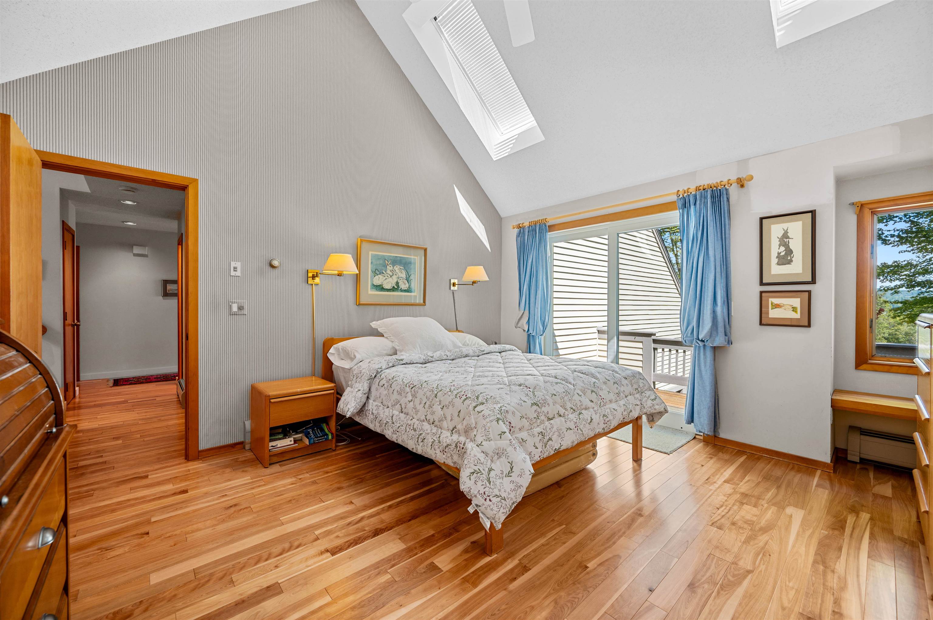 Stowe, Vermont 05672, United States, 3 Bedrooms Bedrooms, ,4 BathroomsBathrooms,Residential,Active,205384