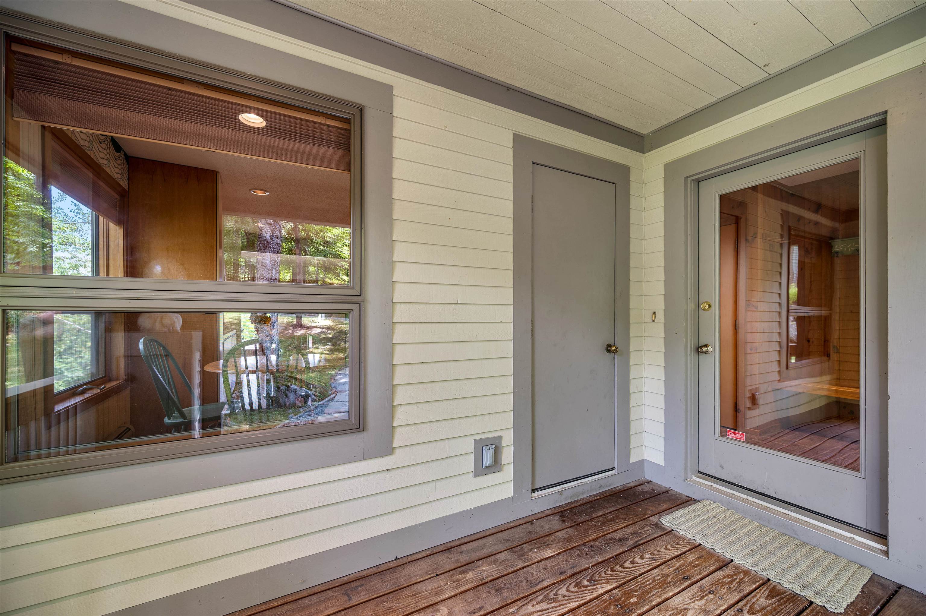 Stowe, Vermont 05672, United States, 3 Bedrooms Bedrooms, ,4 BathroomsBathrooms,Residential,Active,205384