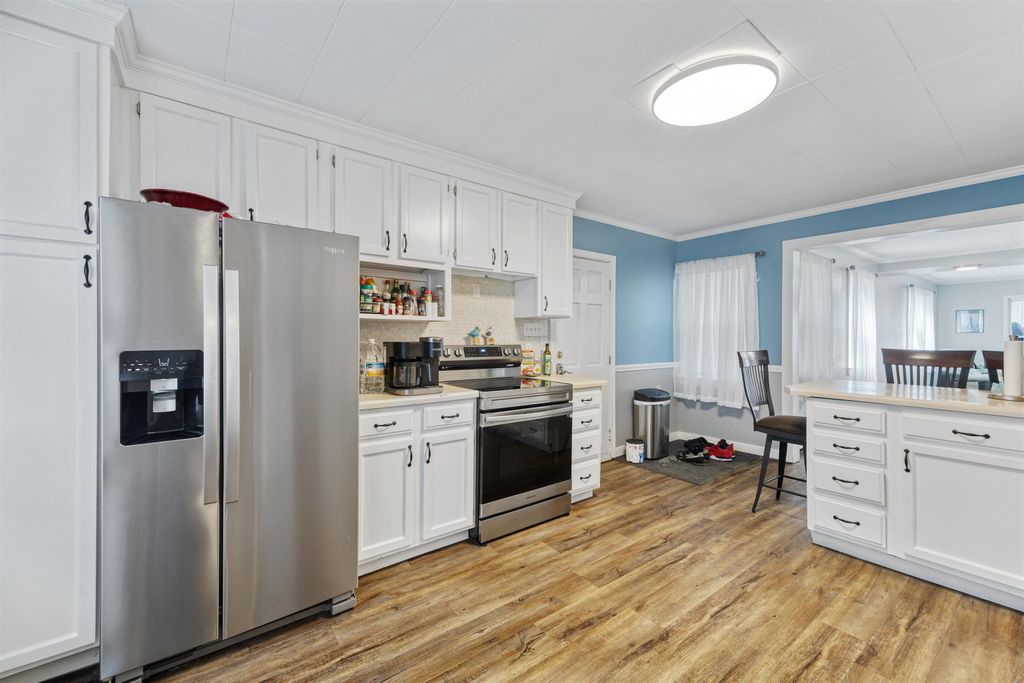 Photo of 429 Cartier Street, Manchester, NH 03102 (MLS # 5067372)