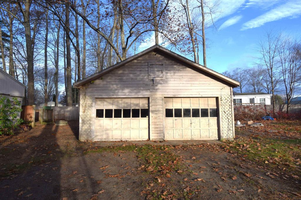 Photo of 6 Dow Street, Exeter, NH 03833 (MLS # 5070449)