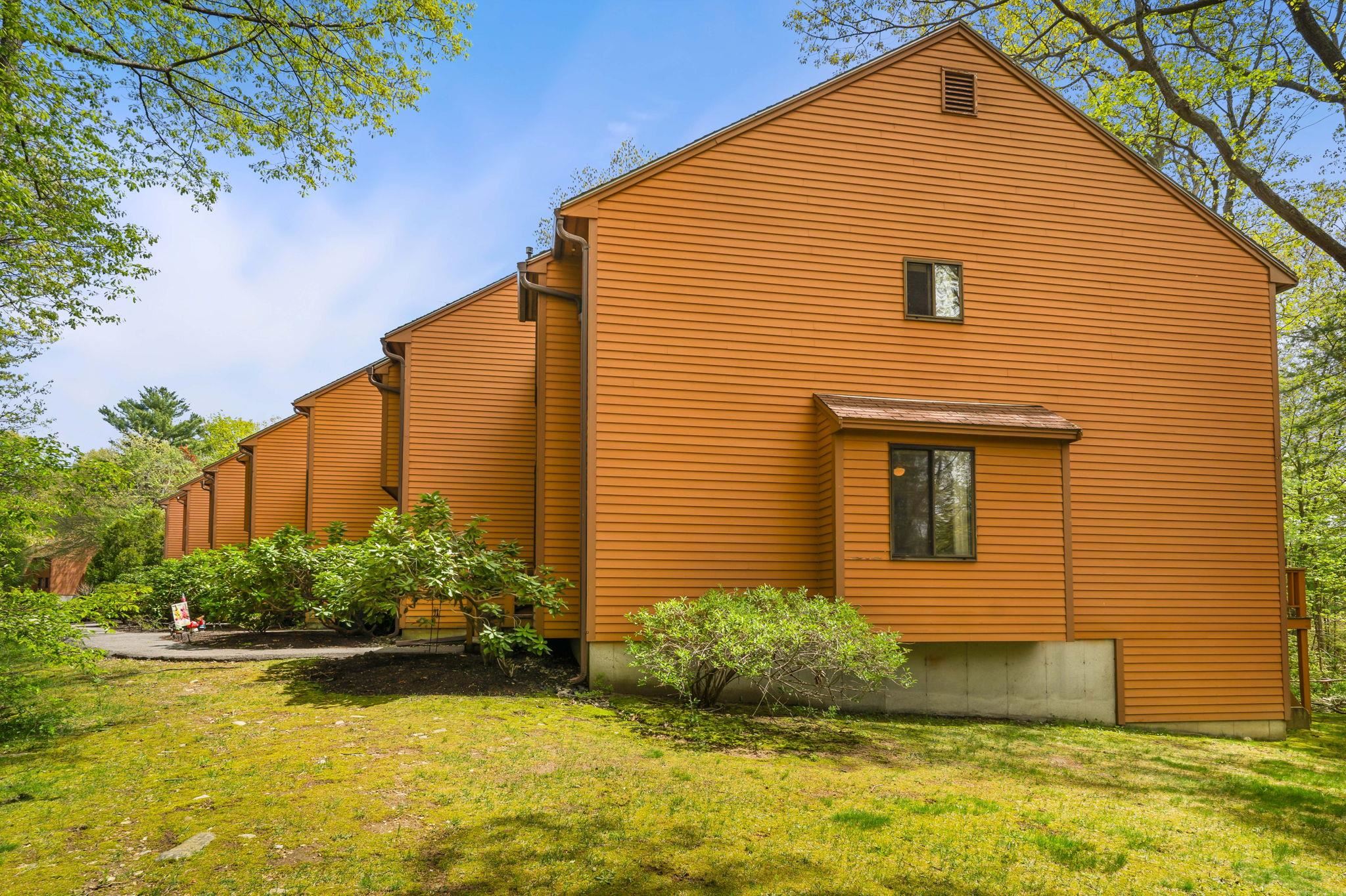 36 Dunvegan Woods Drive