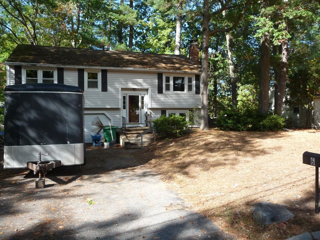 Photo of 6 Lamplighter Drive, Nashua, NH 03064 (MLS # 5064970)