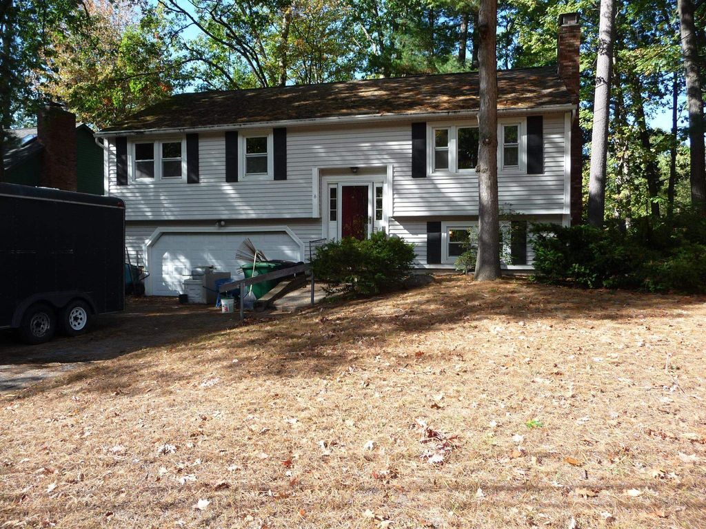 Photo of 6 Lamplighter Drive, Nashua, NH 03064 (MLS # 5064970)
