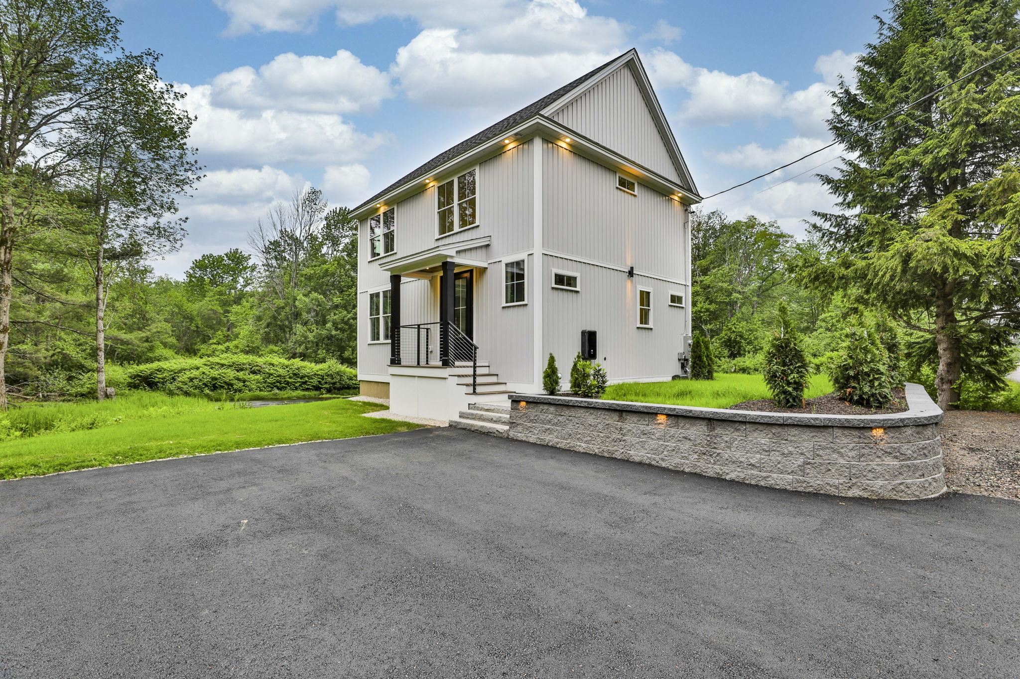 33 Sharon Road