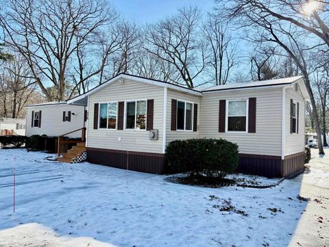 176 Lower Collins Street, Seabrook, NH 03874 - #: 5069475