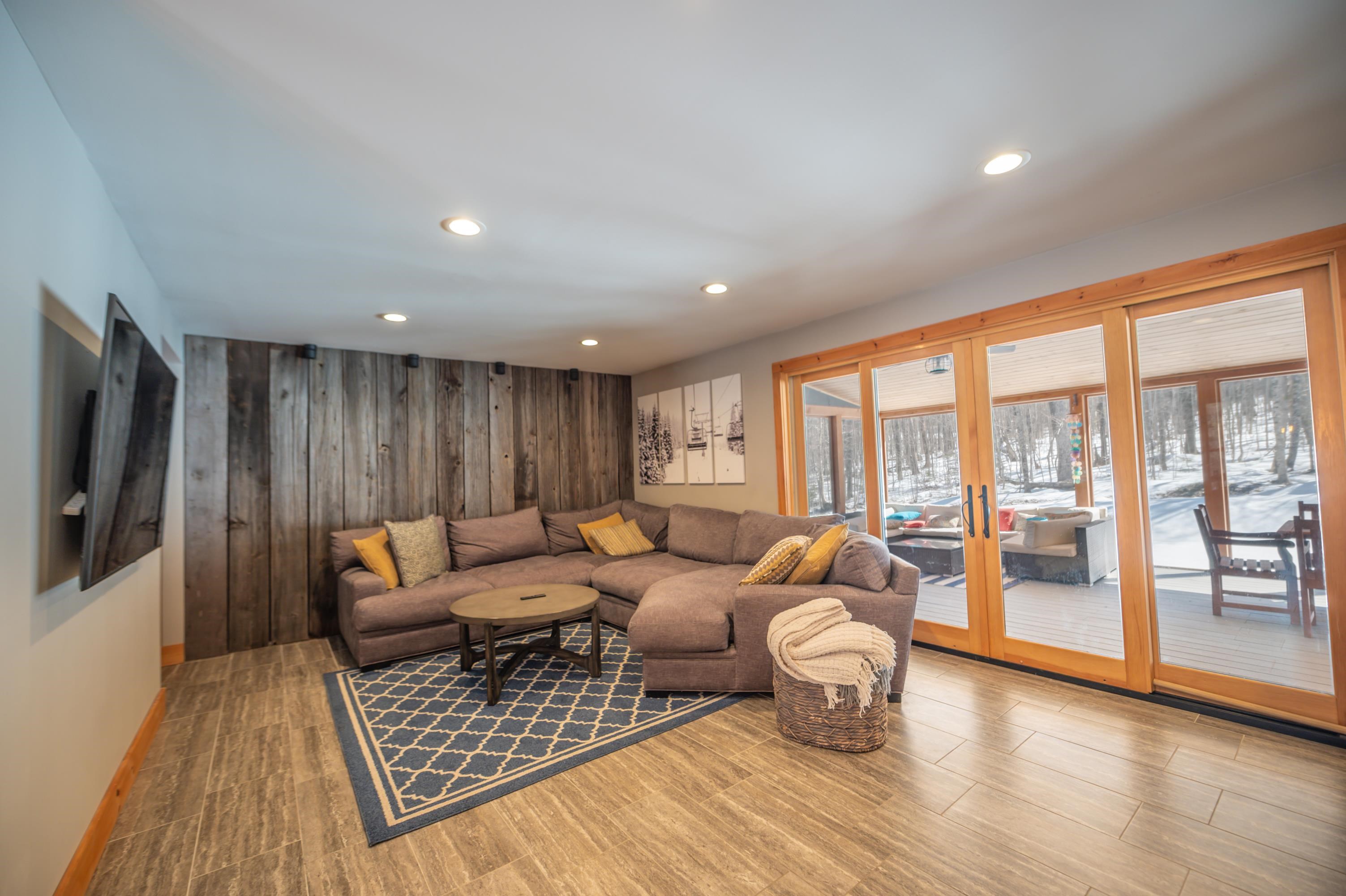 15 Spring Hill Road