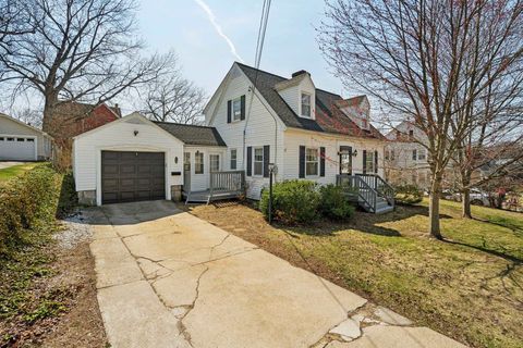 597 Central Street Manchester NH 03103