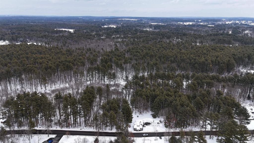 Photo of 101 Page Road, Litchfield, NH 03052 (MLS # 5076490)