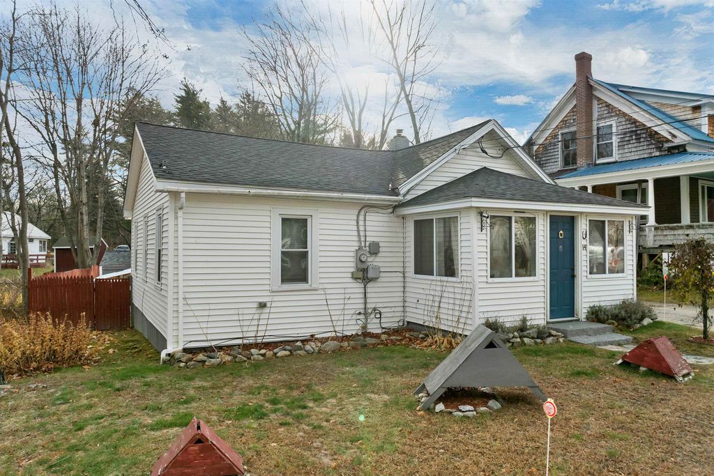 Photo of 14 Folsom Road, Ossipee, NH 03814 (MLS # 5070045)