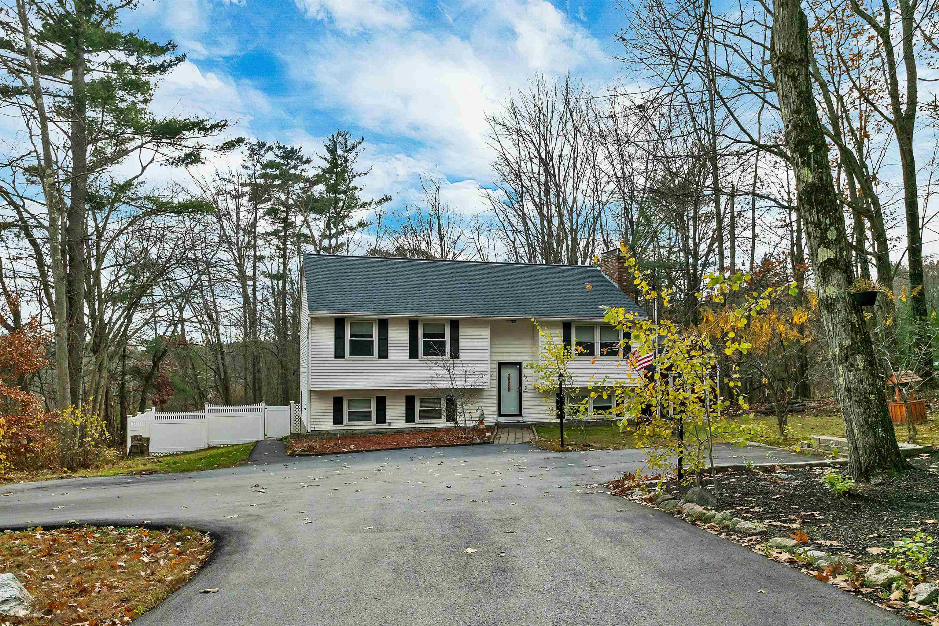 121 Hackett Hill Road