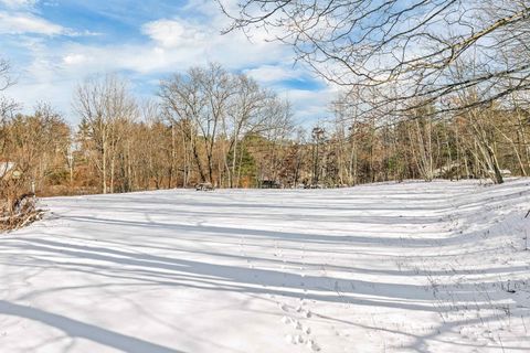 9 Buttrick Road Londonderry NH 03053