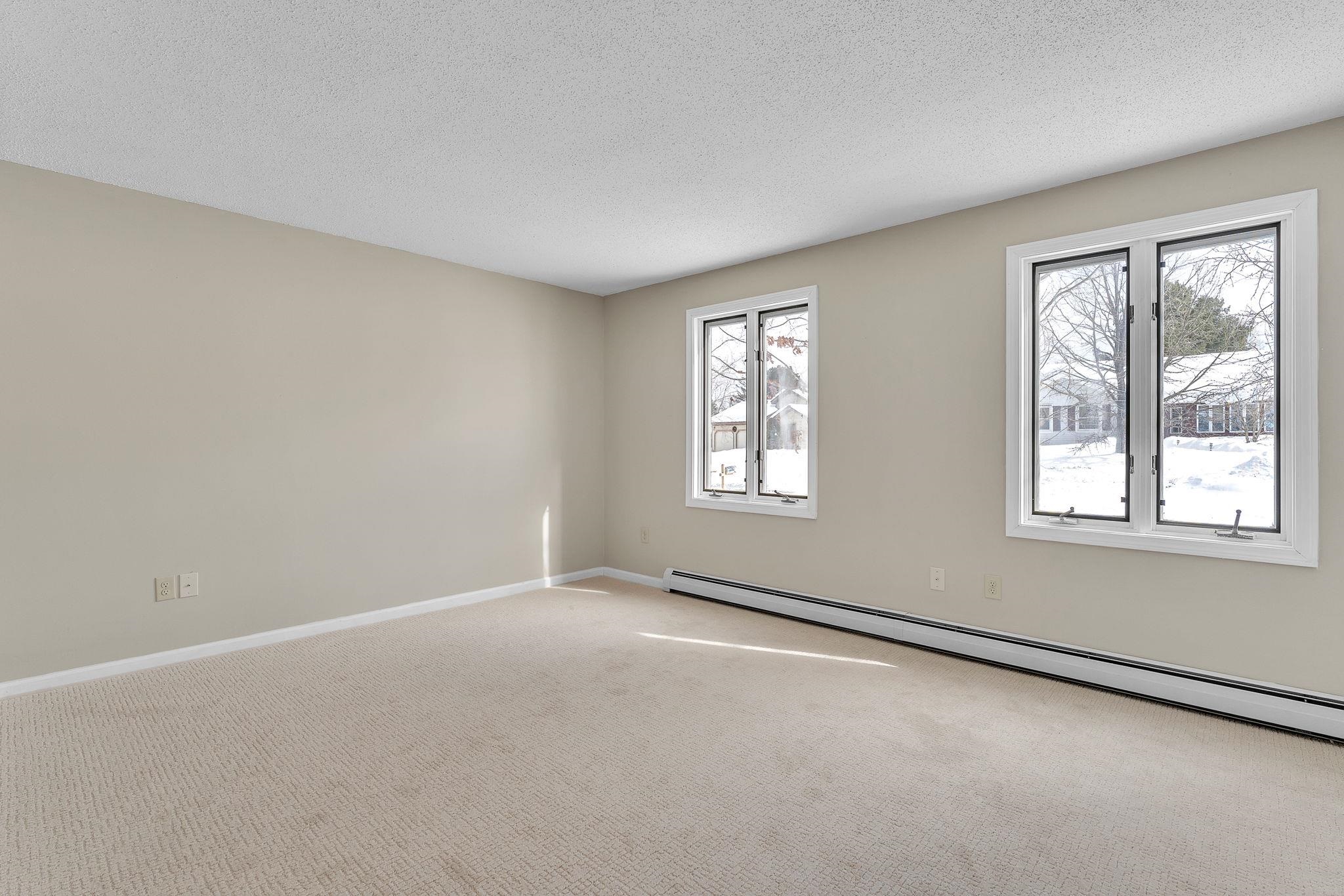 Barre City, Vermont 05641, United States, 3 Bedrooms Bedrooms, ,1 BathroomBathrooms,Residential,Pending,83227