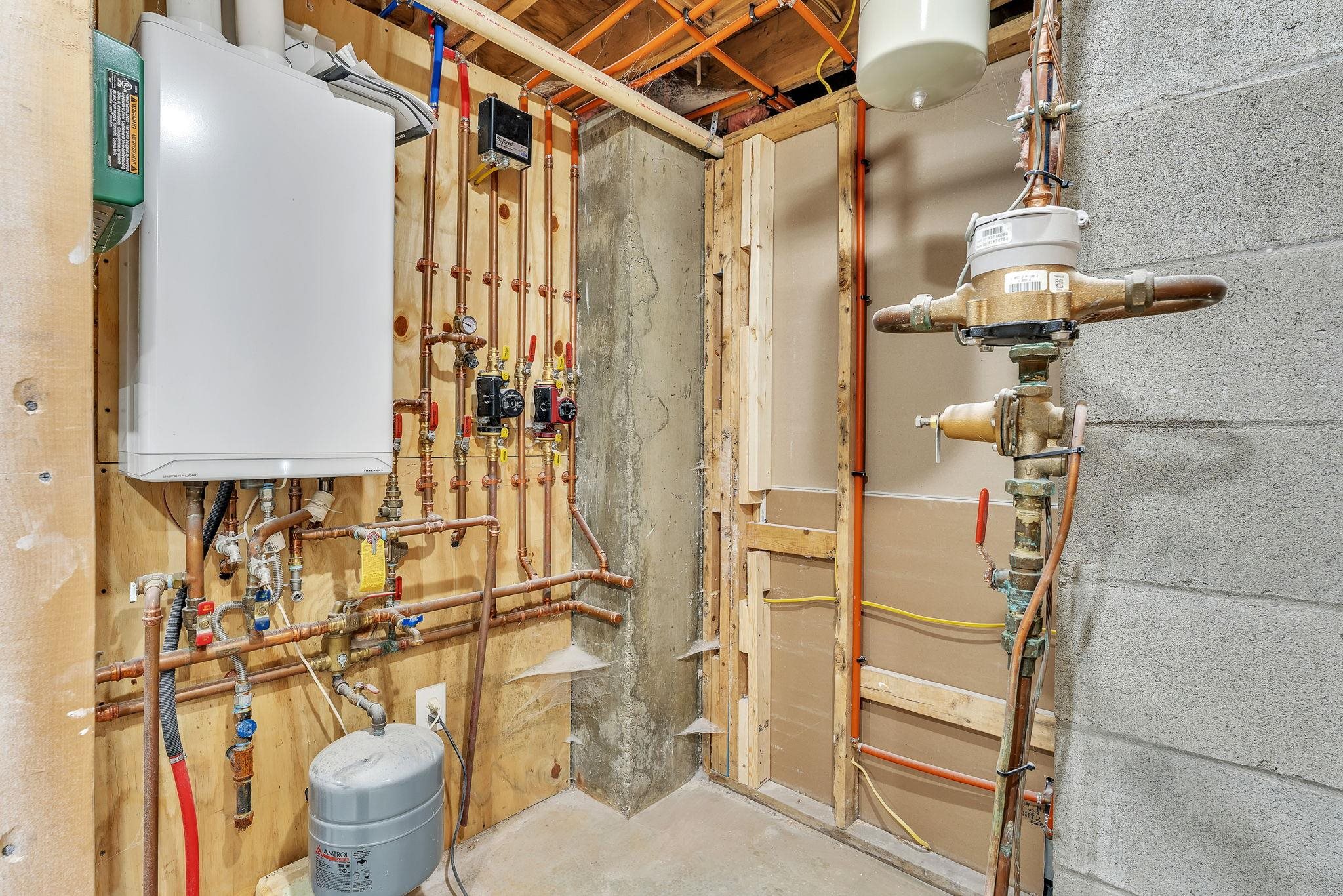 Barre City, Vermont 05641, United States, 3 Bedrooms Bedrooms, ,1 BathroomBathrooms,Residential,Pending,83227