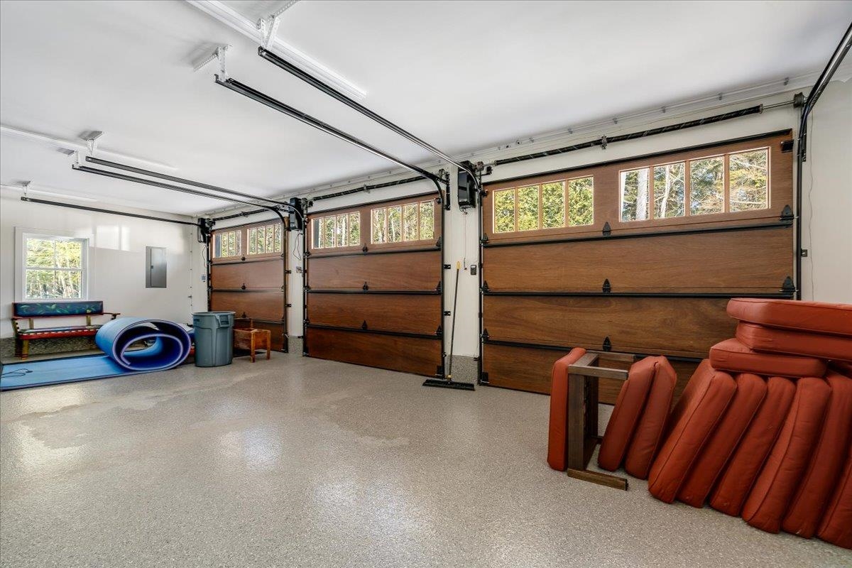 New Hampton, New Hampshire 03256, United States, 3 Bedrooms Bedrooms, ,2 BathroomsBathrooms,Residential,Active,81685