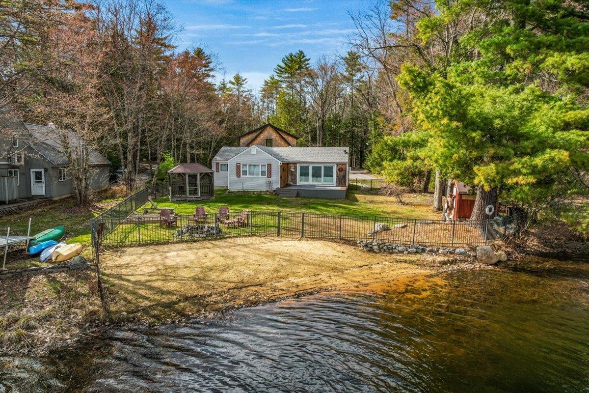 New Hampton, New Hampshire 03256, United States, 3 Bedrooms Bedrooms, ,2 BathroomsBathrooms,Residential,Active,81685