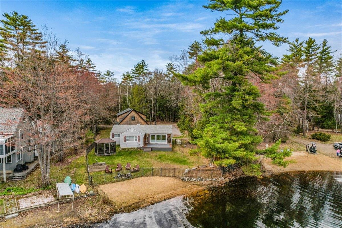 New Hampton, New Hampshire 03256, United States, 3 Bedrooms Bedrooms, ,2 BathroomsBathrooms,Residential,Active,81685